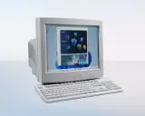 Ein alter Röhrenmonitor zeigt Windows 11. Die Installation von Windows 11 auf alten PCs ist möglich, aber nicht immer ratsam.