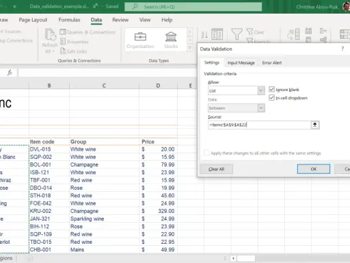 Excel-Datenvalidierung: Liste aus Zellbereich für Produkte. Das Jahr aus Datum ist hier nicht relevant.