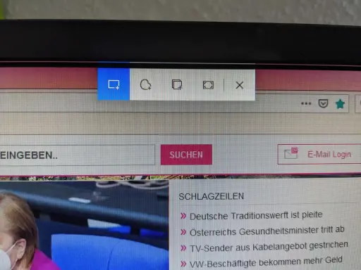Fenster-Symbol zum windows screenshot erstellen, daneben weitere Optionen wie Lupe, Fenster-Layout und Schließen-Button.