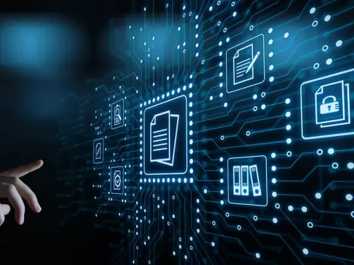 Digitale Schaltkreise mit Symbolen für Dokumente, Ordner und Sicherheit. Eine Hand berührt die Anzeige, die eine dateitypen liste darstellt.