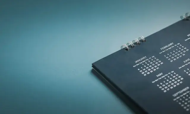 Tischkalender mit Monatsübersichten, z.B. Januar, Februar. Ein perfektes excel edatum für die Planung.